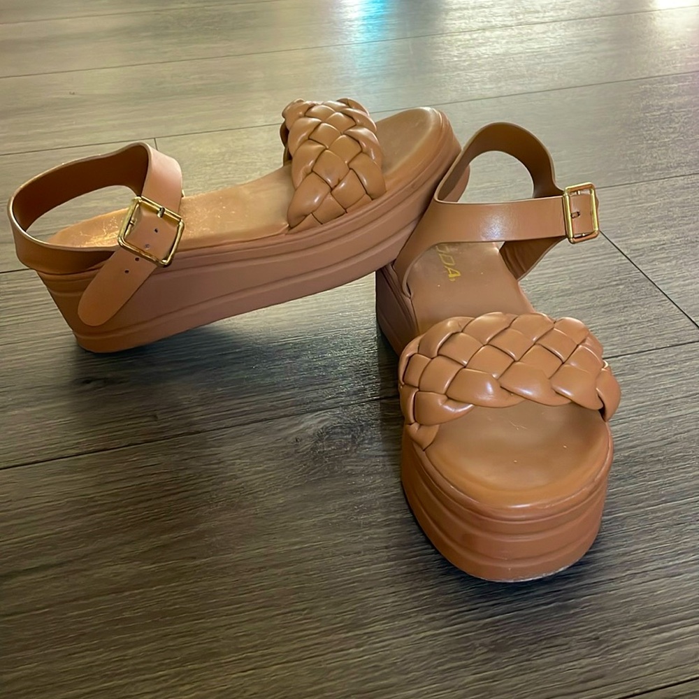Brown Soda wedges